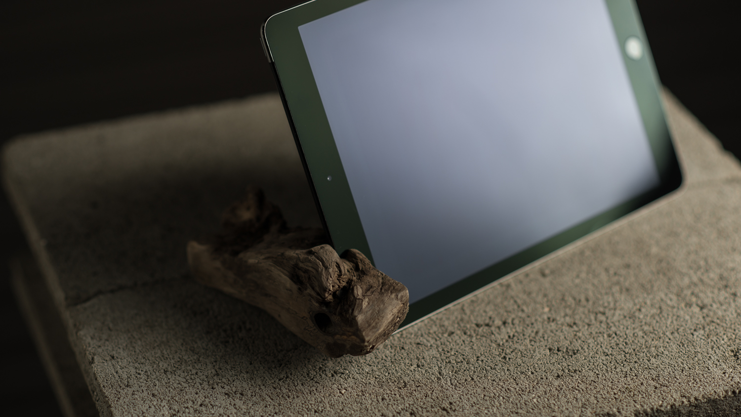 tablet stand